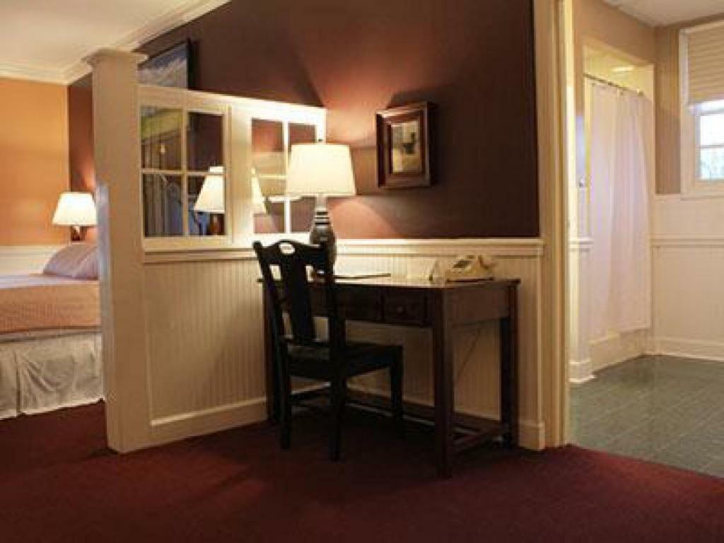 County Clare Inn Milwaukee Bilik gambar